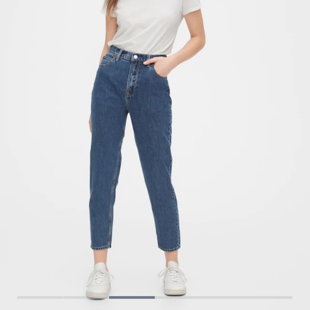 Sky High Rise Mom Jeans